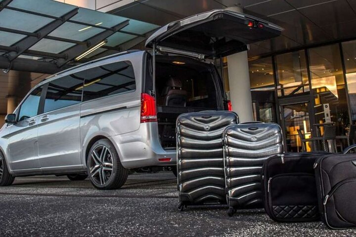 Step-by-step travel guide for Civitavecchia Port transfer,Civitavecchia Port to Rome,Civitavecchia cruise port transportation,best Civitavecchia transfer service,Civitavecchia Port shuttle,Civitavecchia Port taxi - transport and logistics