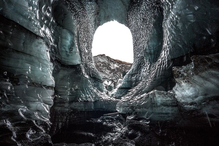 Step-by-step travel guide for Katla Ice Cave tour from Vik,is Katla Ice Cave worth visiting,Katla Ice Cave vs other ice caves,Katla Ice Cave best time to visit,Katla Ice Cave tour deals,best tours in Vik Iceland - transport and logistics