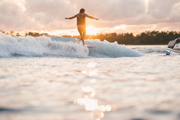 Step-by-step travel guide for Sand Hollow boat charter deals,Sand Hollow boat tours,Sand Hollow State Park boat rental,best boat tours in Utah,Sand Hollow vs Quail Creek,Sand Hollow family boat charter - transport and logistics