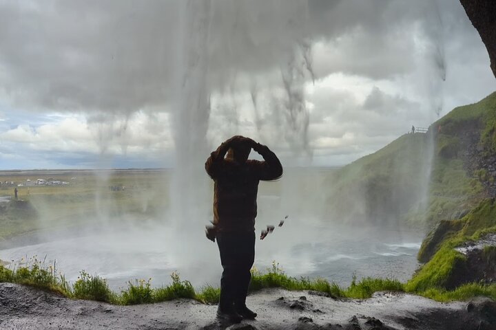 Step-by-step travel guide for South Coast of Iceland worth visiting,is South Coast of Iceland worth visiting,South Coast of Iceland vs Golden Circle,South Coast of Iceland best time to visit,South Coast of Iceland tour deals,best tours in South Coast of Iceland - transport and logistics