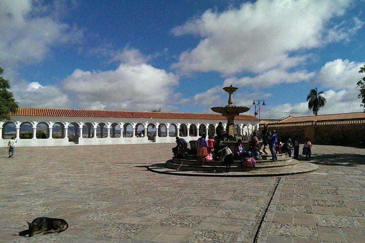Step-by-step travel guide for Sucre to Uyuni private transfer,Sucre to Uyuni tour,Potosí mines tour from Sucre,Sucre Uyuni travel guide,private transfer Bolivia,best tours Sucre to Uyuni - transport and logistics