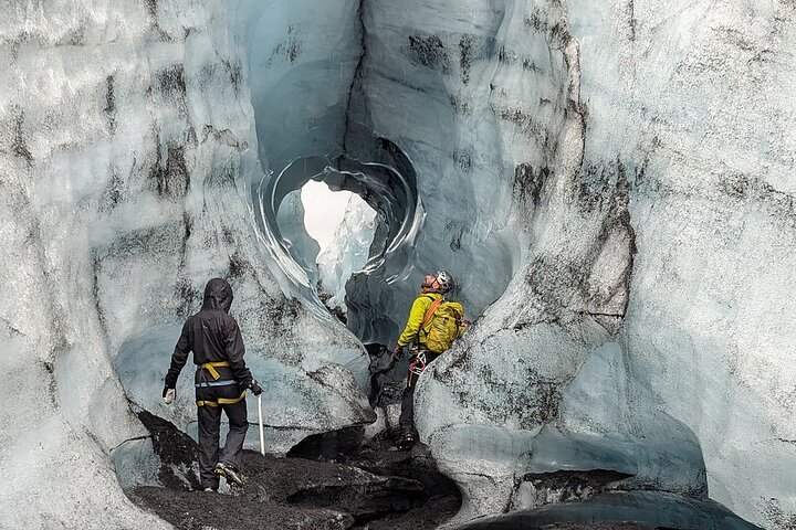 Sólheimajökull glacier tour,best glacier tours in Iceland,Sólheimajökull worth visiting,small group glacier adventure,Sólheimajökull tour deals,Iceland glacier climbing experience - complete tour package inclusions and what to expect