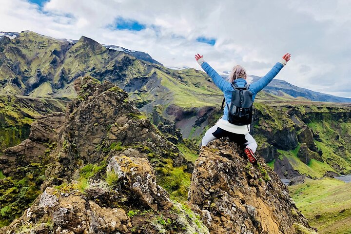 Thorsmork day hike by super jeep,Thorsmork worth visiting,best Thorsmork tours,Thorsmork super jeep tour deals,Thorsmork hiking guide,Thorsmork vs Landmannalaugar - best seasons and travel conditions
