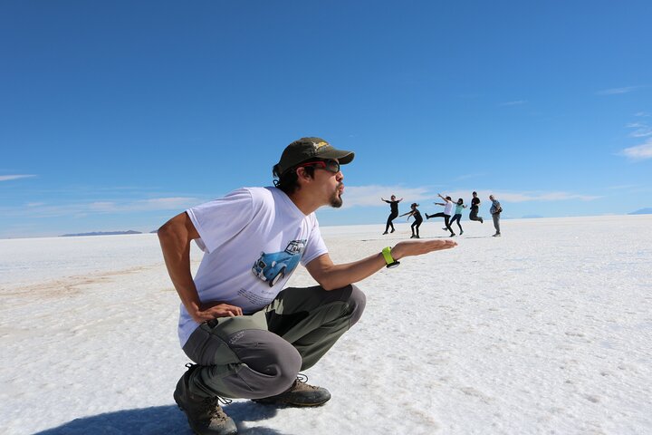 Uyuni Salt Flats 3-day tour,Uyuni Salt Flats worth visiting,best Uyuni Salt Flats tours,Uyuni Salt Flats vs Atacama,Uyuni Salt Flats best time to visit,Uyuni Salt Flats tour deals - complete tour package inclusions and what to expect
