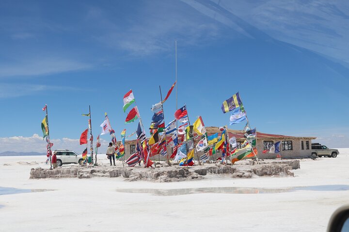 Uyuni Salt Flats 3-day tour,Uyuni Salt Flats worth visiting,best Uyuni Salt Flats tours,Uyuni Salt Flats vs Atacama,Uyuni Salt Flats best time to visit,Uyuni Salt Flats tour deals - best seasons and travel conditions