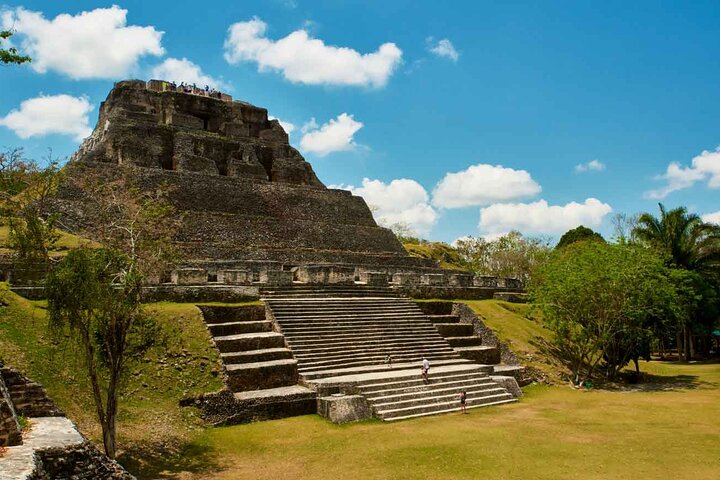 Step-by-step travel guide for Xunantunich and Cave Tubing tour,Xunantunich tour from Placencia,Cave tubing Belize best tours,Is Xunantunich worth visiting,Belize Mayan ruins and caves tour,Placencia to Xunantunich day trip - transport and logistics