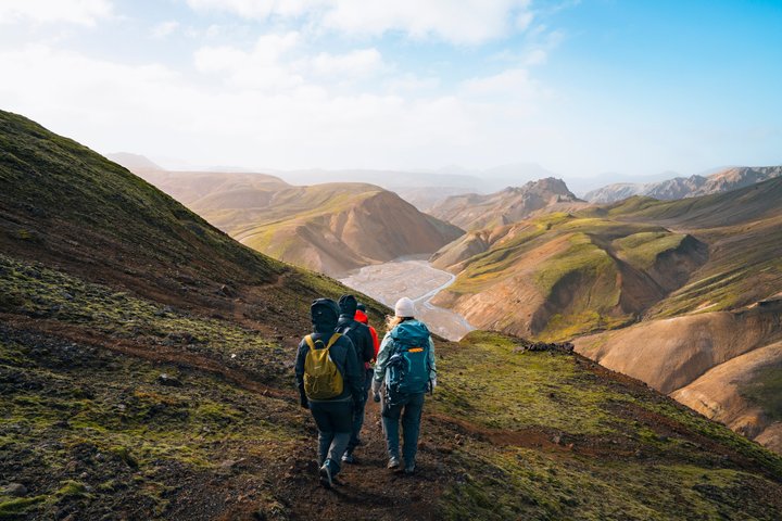 best Landmannalaugar hiking tours,Landmannalaugar worth visiting,Landmannalaugar vs Thorsmork,Landmannalaugar best time to visit,Landmannalaugar tour deals,multi-day hiking tours Iceland - best seasons and travel conditions