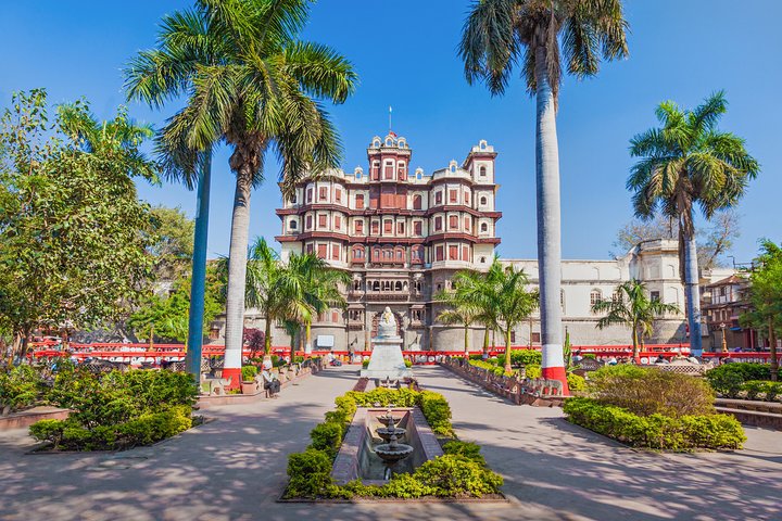 best tours in Indore,is Indore worth visiting,Indore vs Bhopal,Indore best time to visit,Indore tour deals,Indore walking tour experience - complete tour package inclusions and what to expect