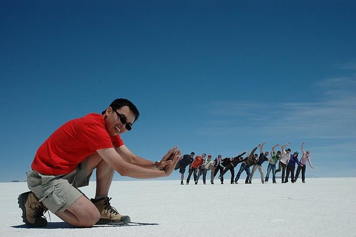 best tours in Uyuni Salt Flats,Uyuni Salt Flats worth visiting,Uyuni Salt Flats tour deals,Uyuni Salt Flats best time to visit,Uyuni Salt Flats 2-day tour,Uyuni Salt Flats mirror effect - complete tour package inclusions and what to expect