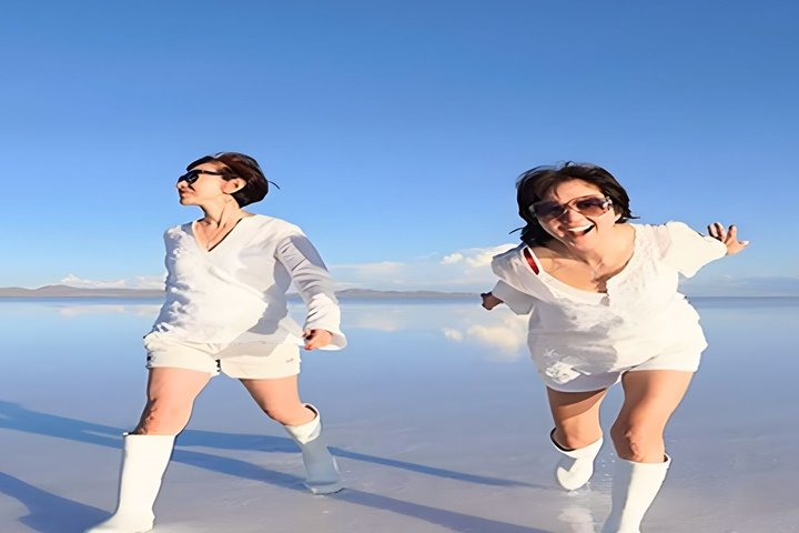 best tours in uyuni salt flats,uyuni salt flats worth visiting,uyuni salt flats vs atacama desert,uyuni salt flats best time to visit,uyuni salt flats tour deals,3 day uyuni tour itinerary - complete tour package inclusions and what to expect
