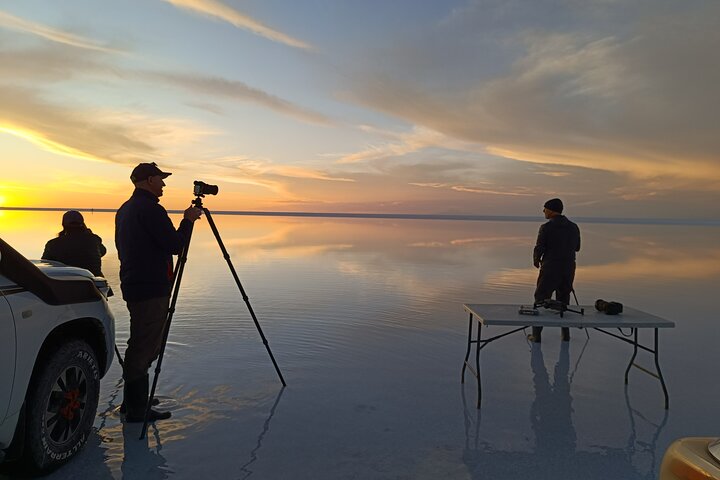 Step-by-step travel guide for biking in the uyuni salt flats,uyuni salt flats bike tour,uyuni salt flats private tour,uyuni salt flats cycling experience,is uyuni salt flats worth visiting,best time to visit uyuni salt flats - transport and logistics