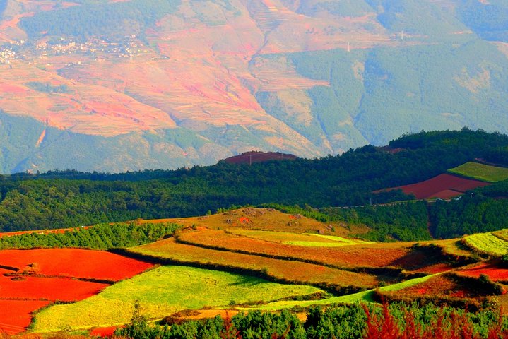 dongchuan red land worth visiting,is dongchuan red land worth visiting,dongchuan red land best time to visit,kunming to dongchuan red land tour,dongchuan red land photography tour,dongchuan red land private tour deals - best seasons and travel conditions