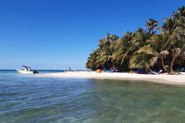 fishing tours in Belize,best fishing in Belize,Belize fishing trip,Belize fishing charter,full day fishing Belize,Belize flats fishing - best seasons and travel conditions