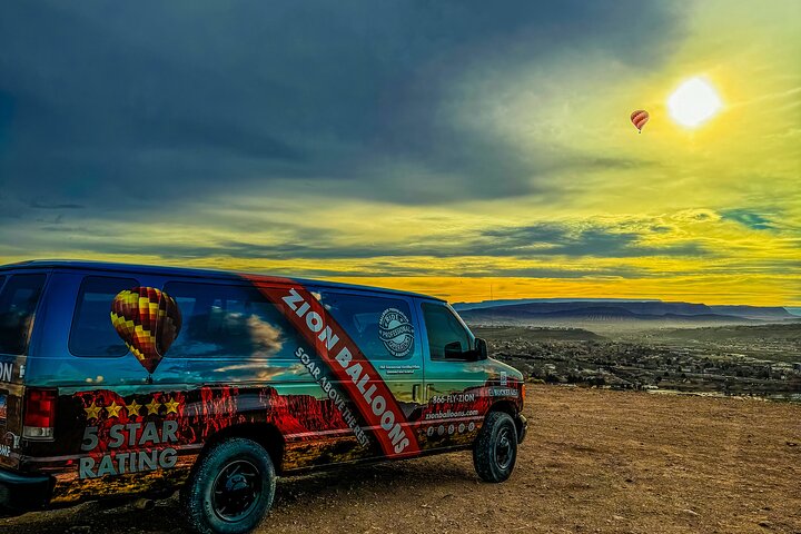 hot air balloon in southern utah,is a hot air balloon ride in utah worth it,best time for hot air balloon st george,zion balloons tour deals,southern utah balloon adventure,hot air balloon ride near zion - best seasons and travel conditions