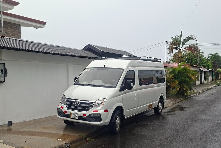 Image 1 of manuel antonio airport transfer