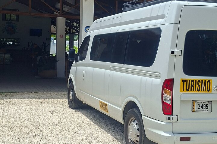 manuel antonio airport transfer,manuel antonio private transfer,san jose airport to manuel antonio,manuel antonio transportation,manuel antonio shuttle service,manuel antonio travel logistics - best seasons and travel conditions