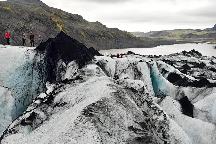 Step-by-step travel guide for personalized glacier hike in Iceland,Sólheimajökull glacier tour,private glacier hike Iceland,is a glacier hike worth it,Iceland glacier tour deals,best glacier tours Iceland - transport and logistics