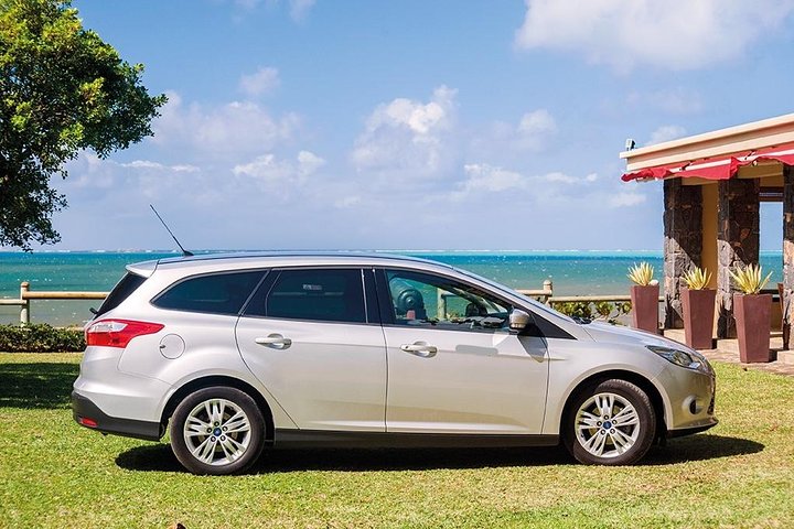 Image 1 of private car hire in Mauritius