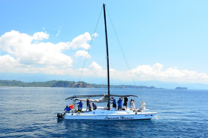 Step-by-step travel guide for private catamaran tour manuel antonio,manuel antonio catamaran sailing,manuel antonio eco adventure,best catamaran tours costa rica,manuel antonio snorkeling tour,private boat tour manuel antonio - transport and logistics