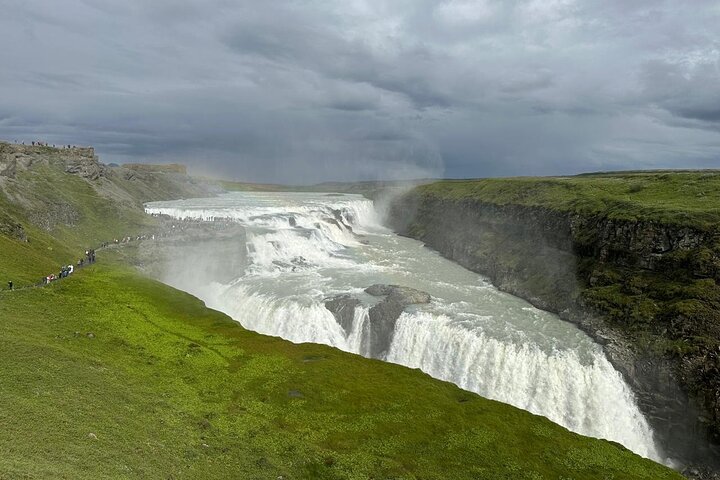 private golden circle tour from reykjavik,golden circle iceland worth visiting,golden circle vs south coast iceland,golden circle best time to visit,golden circle iceland tour deals,best private tours in iceland - complete tour package inclusions and what to expect
