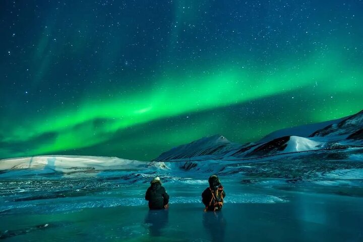 private northern lights tour Reykjavik,northern lights Reykjavik best time to visit,aurora borealis tour Iceland,Reykjavik private tour deals,luxury northern lights experience,is a private northern lights tour worth it - complete tour package inclusions and what to expect