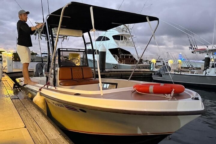 private snorkeling tour in Quepos,Quepos snorkeling tours,best snorkeling in Quepos,Quepos private boat tour,Manuel Antonio snorkeling,Quepos tour deals - complete tour package inclusions and what to expect