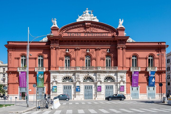 private tour matera alberobello,matera alberobello worth visiting,best tours in matera,alberobello trulli tour,matera alberobello day trip,unesco heritage tour italy - best seasons and travel conditions