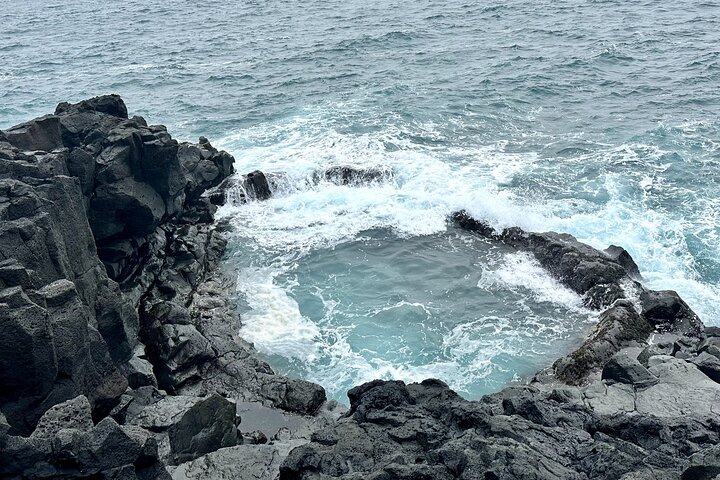 private tour reykjanes peninsula,reykjanes peninsula worth visiting,best tours in reykjanes,reykjanes peninsula travel guide,reykjanes peninsula tour deals,reykjanes peninsula pros cons - best seasons and travel conditions