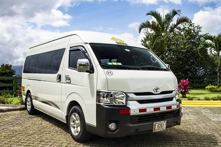 private transfer from manuel antonio to la fortuna,manuel antonio to la fortuna transportation,la fortuna private shuttle,costa rica private transfer,best way to get from manuel antonio to la fortuna,group transport costa rica - complete tour package inclusions and what to expect
