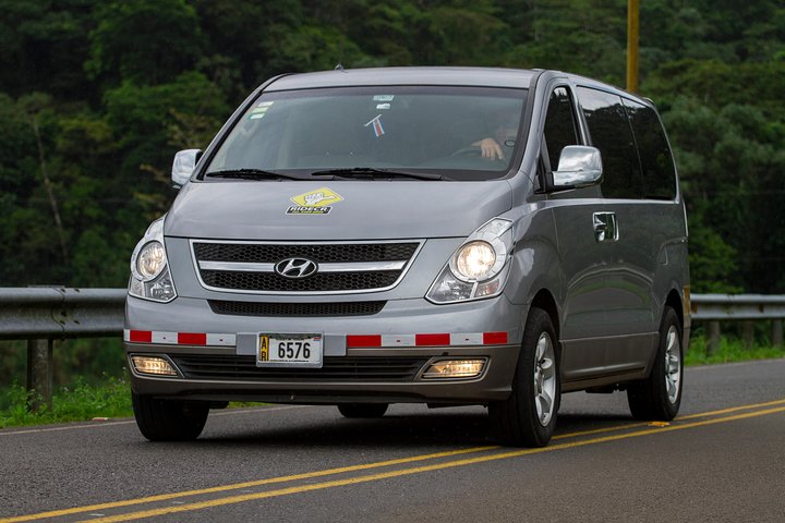 Step-by-step travel guide for private transfer from manuel antonio to la fortuna,manuel antonio to la fortuna transportation,la fortuna private shuttle,costa rica private transfer,best way to get from manuel antonio to la fortuna,group transport costa rica - transport and logistics