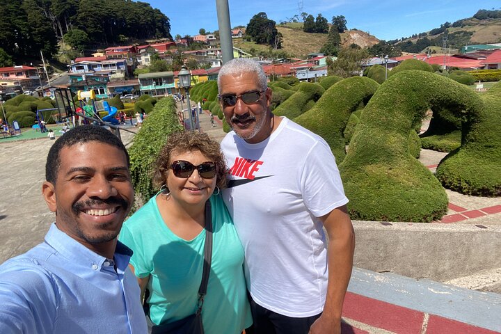 private transfer to Manuel Antonio,Manuel Antonio shuttle service,Manuel Antonio airport transfer,private shuttle to Manuel Antonio,Manuel Antonio transportation,Manuel Antonio travel deals - best seasons and travel conditions