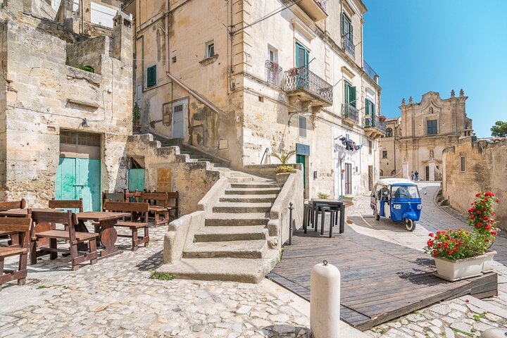 Step-by-step travel guide for private walking tour matera,matera walking tour deals,best tours in matera,matera worth visiting,matera private guide,sassi di matera tour - transport and logistics