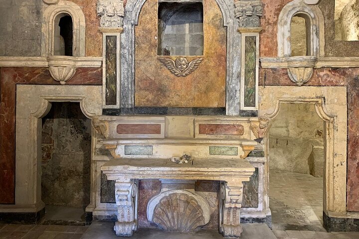 private walking tour matera,matera private tour guide,best tours in matera,matera sassi walking tour,matera worth visiting,matera travel guide - best seasons and travel conditions