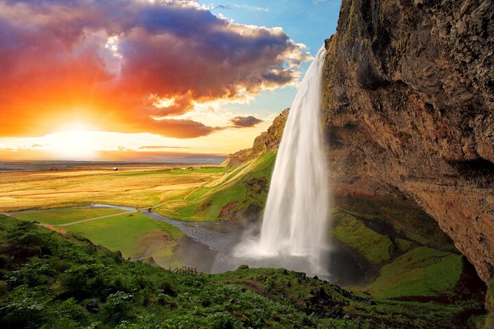 south coast iceland private tour,south coast iceland waterfalls tour,iceland black sand beach tour,seljalandsfoss and skógafoss tour,best private tours iceland south coast,is the south coast of iceland worth visiting - complete tour package inclusions and what to expect
